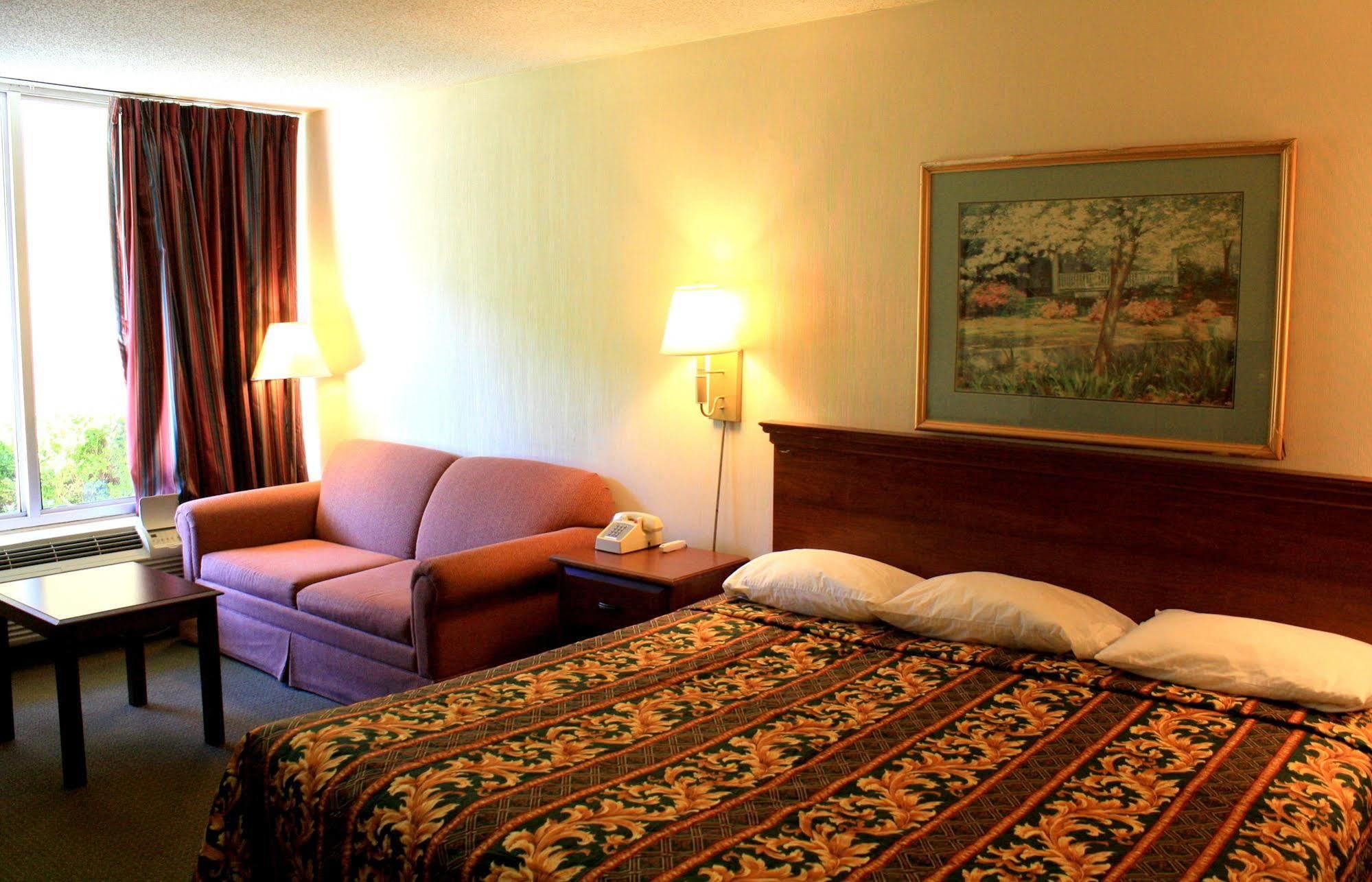 מונרו Rodeway Inn מראה חיצוני תמונה