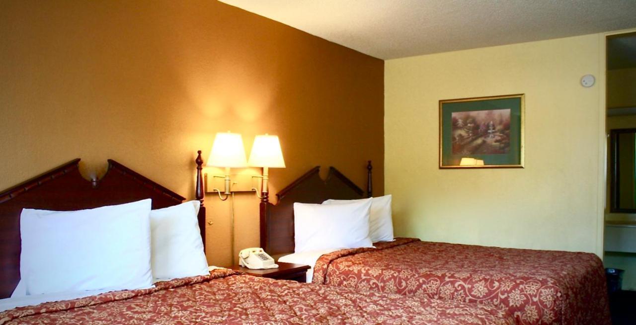 מונרו Rodeway Inn מראה חיצוני תמונה